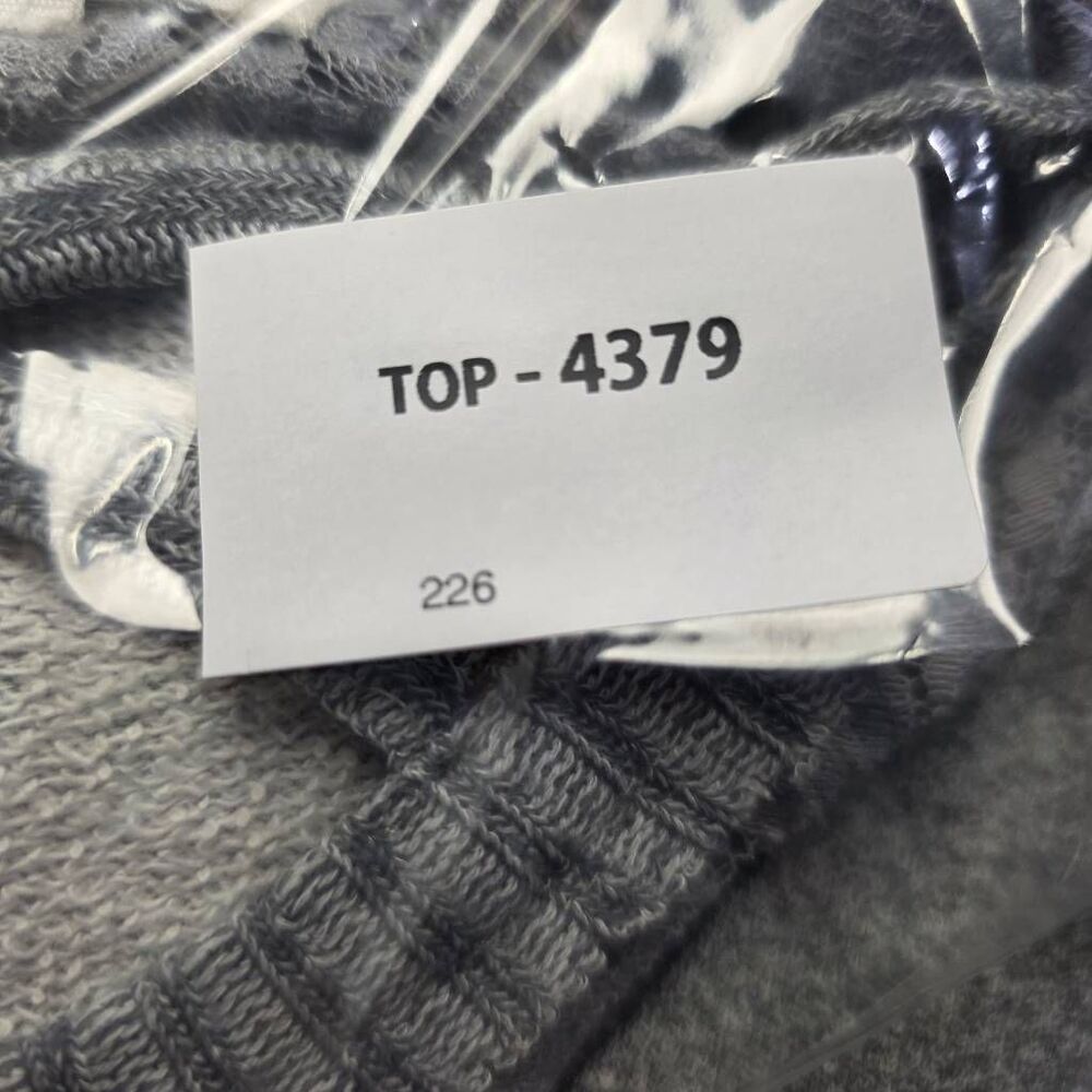 Maurices 1X Gray Lace Trim V-Neck Sweater - Picture 8 of 8